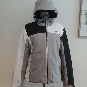 NWT!! Dare2B Insulated Women’s Ski / Winter Jacket Size 12 / Large 250